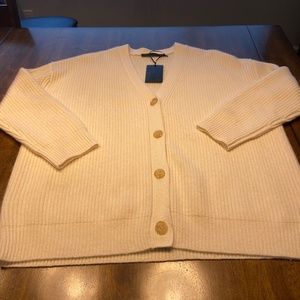 100% Cashmere sweater